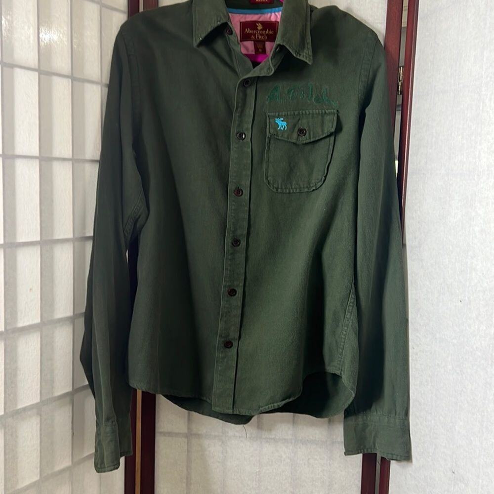 ABERCROMBIE & FITCH MUSCLE GRAPHIC VINTAGE SHIRT SIZE M‎